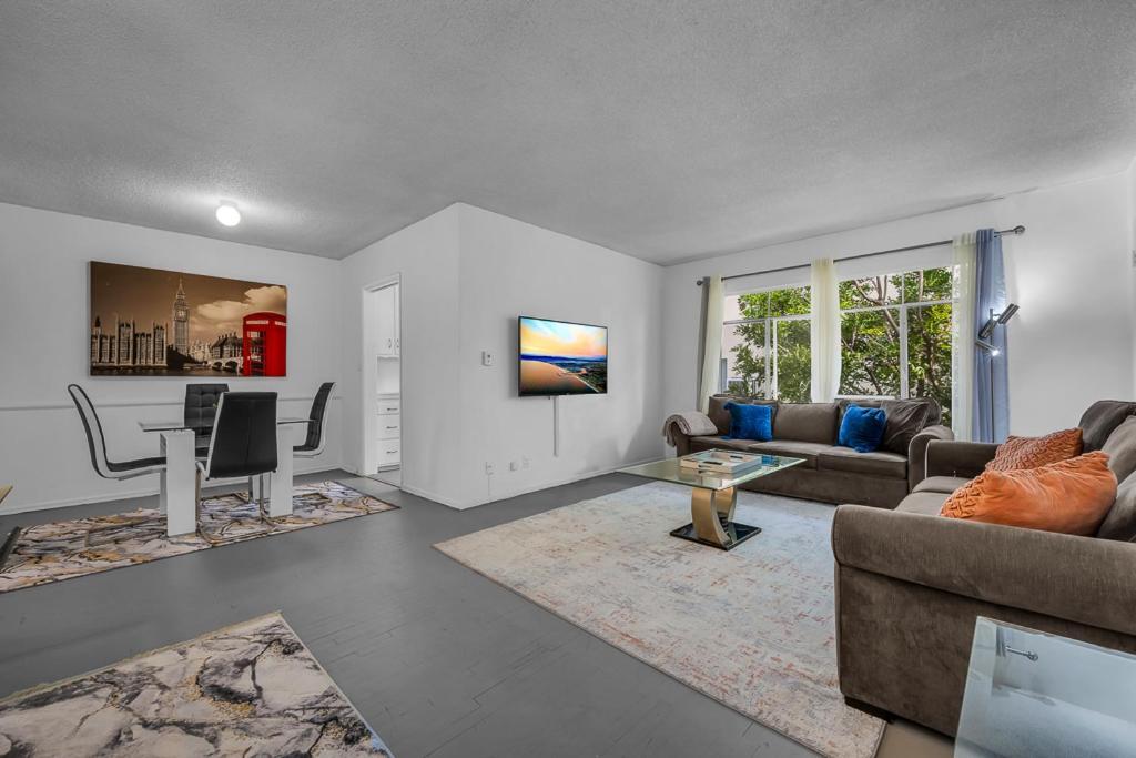 Prime Location 1 Bedroom And Bathroom Retreat In Beverly Hills Appartamento *